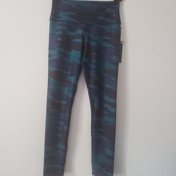 Soul By Soulcycle High Waisted Camo Tights - Picture 2 of 8